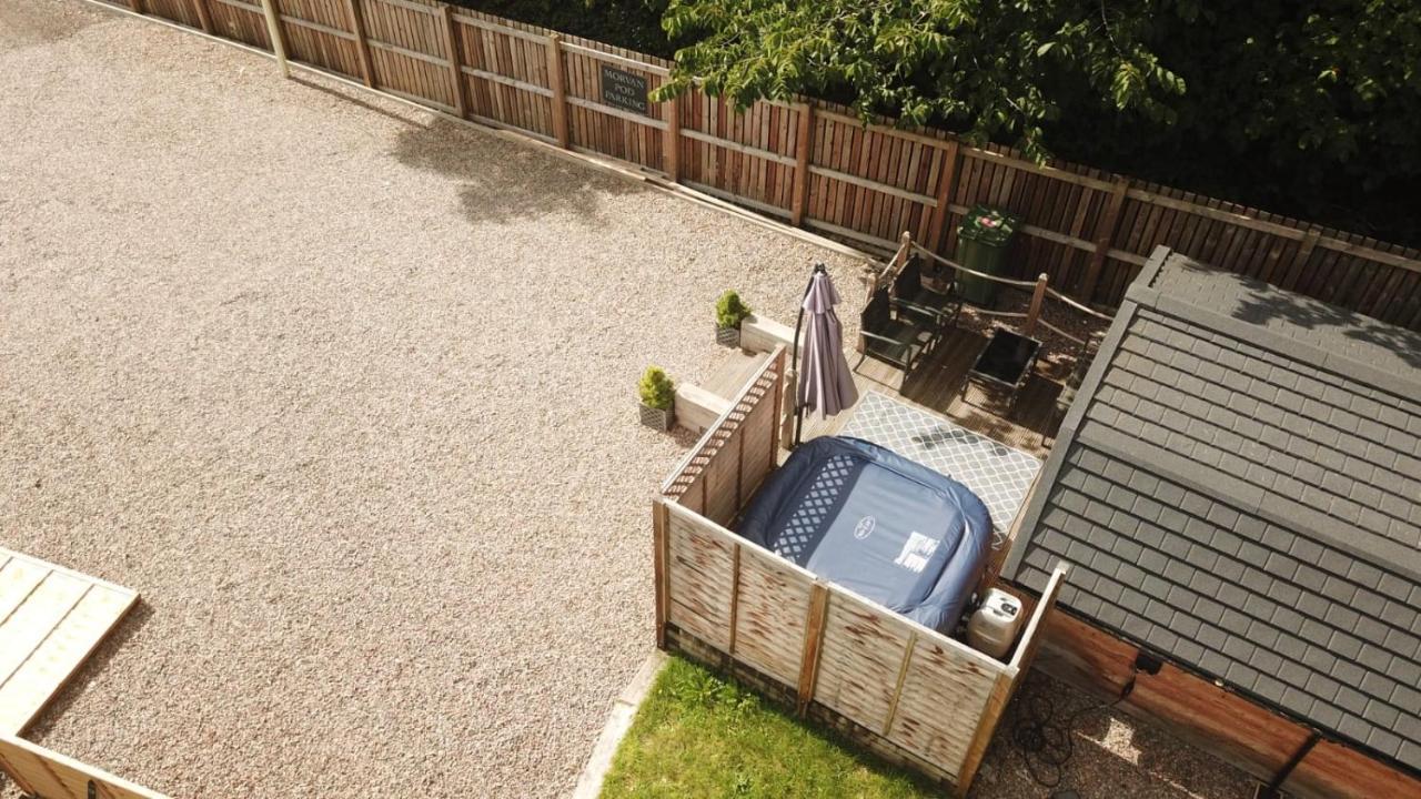 פורט ויליאם Morvan Pod & Hot Tub מראה חיצוני תמונה