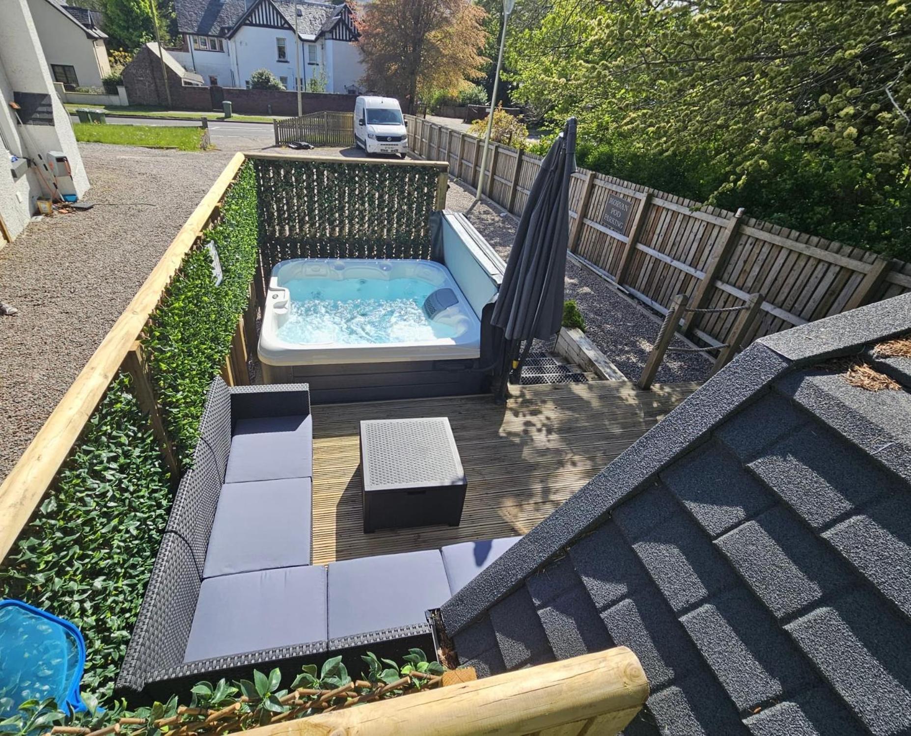 פורט ויליאם Morvan Pod & Hot Tub מראה חיצוני תמונה